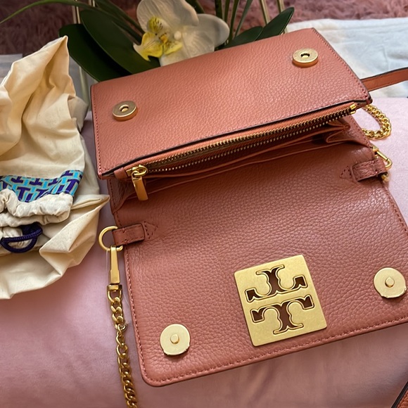 ❌SOLD❌   🌸ON SALE🌸  Brand New Tory Burch Crossbody Bag 100% Authentic leather! - Picture 9 of 9